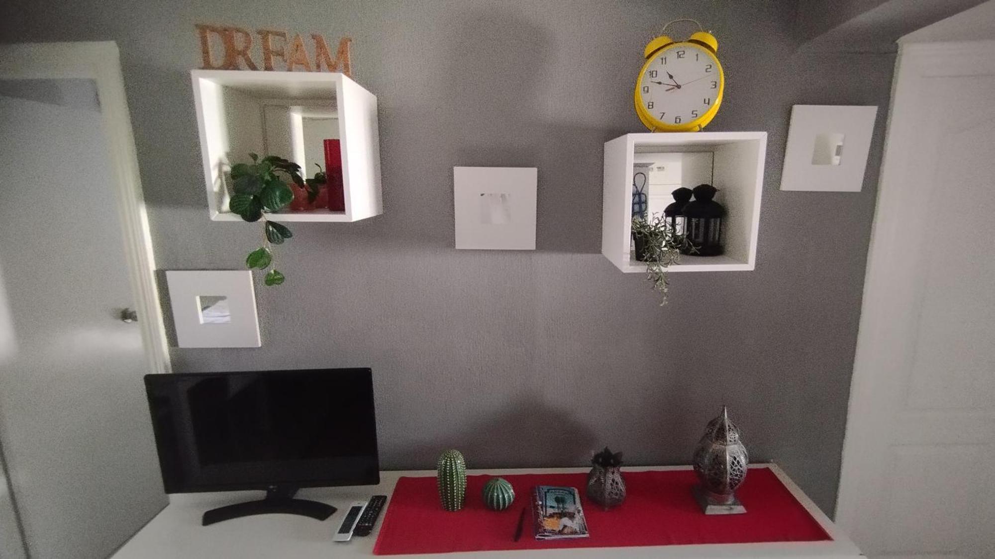 1 Y Salon Con Sofa Cama Bien Comunicado Con El Centro * Séville